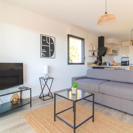 Select' - T2 A Saint-Clair Avec Terrasse, Piscine Et Parking ! - 180Sud-A12 Lägenhet Le Lavandou Exteriör bild